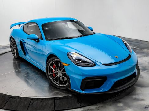 Used 2020 Porsche 718 Cayman GT4 RWD image 25