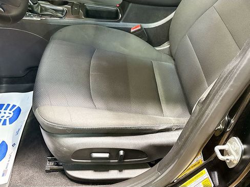 Used 2018 Chevrolet Cruze LT w/ Sun And Sound Package image 19