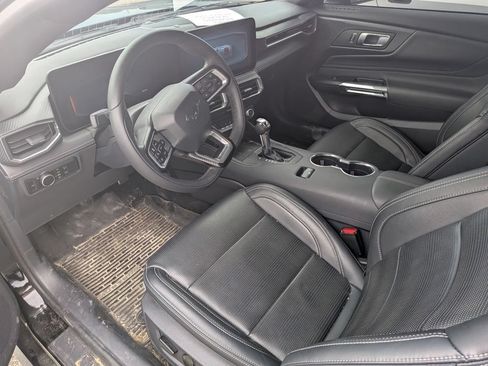 Used 2026 Ford Mustang Premium RWD image 5