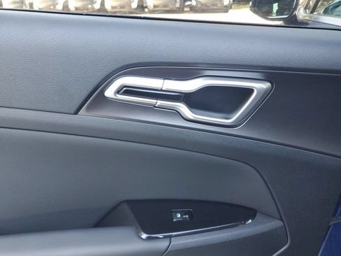 Certified 2023 Kia Sportage EX FWD image 11