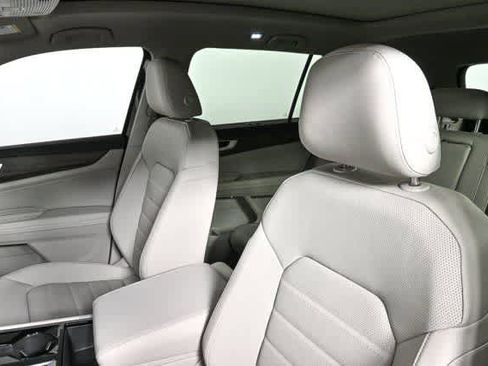 New 2026 Volkswagen Atlas SEL image 5