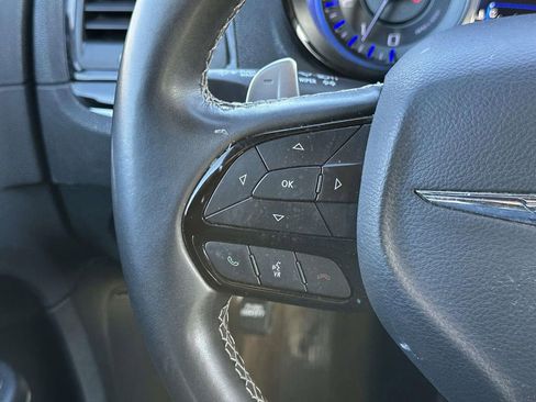 Used 2017 Chrysler 300 S image 24