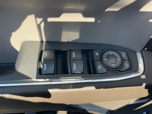 Used 2024 Chevrolet Silverado 1500 LTZ w/ LTZ Convenience Package II image 29