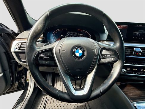 Used 2020 BMW 530i image 12