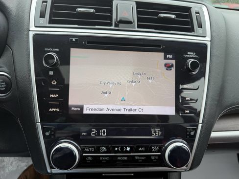 Used 2019 Subaru Outback 3.6R Limited AWD/4WD image 29