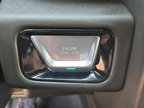 New 2026 GMC Yukon Denali w/ Advanced Technology Package AWD/4WD image 33