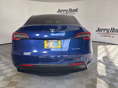 Used 2021 Tesla Model Y Long Range image 5