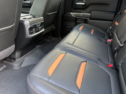 Used 2020 GMC Sierra 1500 AT4 w/ AT4 Premium Package image 4