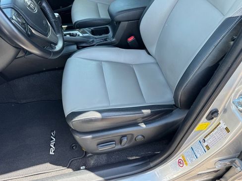 Used 2016 Toyota RAV4 Limited w/ Advanced Technology Package AWD/4WD image 6