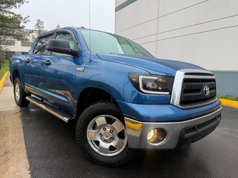 Used 2010 Toyota Tundra 4x4 CrewMax image 1