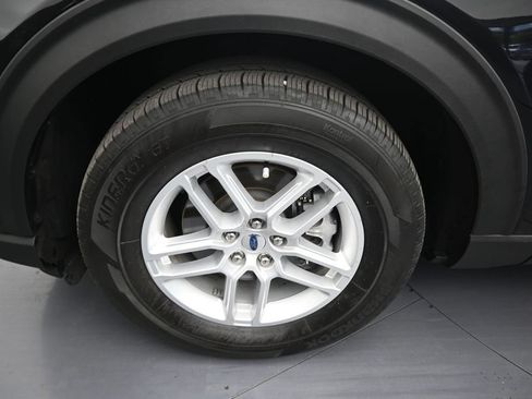 Used 2025 Ford Explorer Active w/ Active Comfort Package RWD image 9