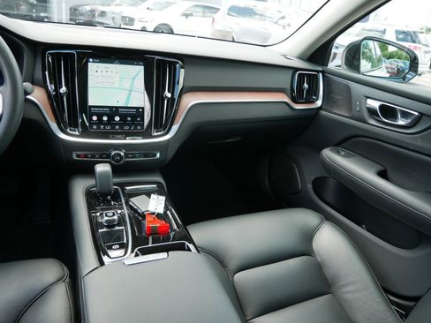 Certified 2023 Volvo S60 T8 Plus AWD/4WD image 14