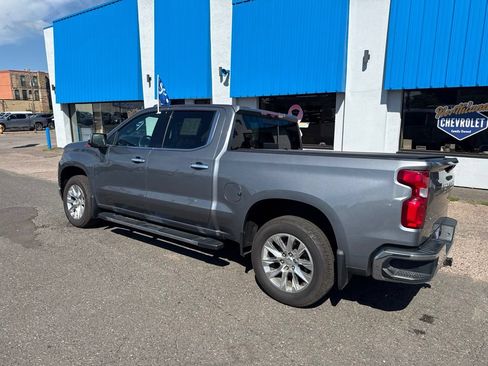 Used 2020 Chevrolet Silverado 1500 LTZ AWD/4WD image 18