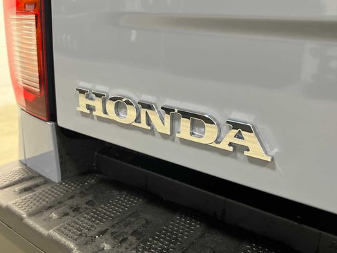 New 2026 Honda Ridgeline Black Edition image 11