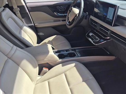 Used 2024 Lincoln Corsair FWD image 20