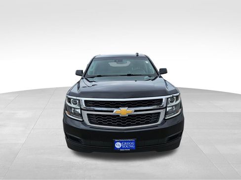 Used 2018 Chevrolet Suburban LT AWD/4WD image 3