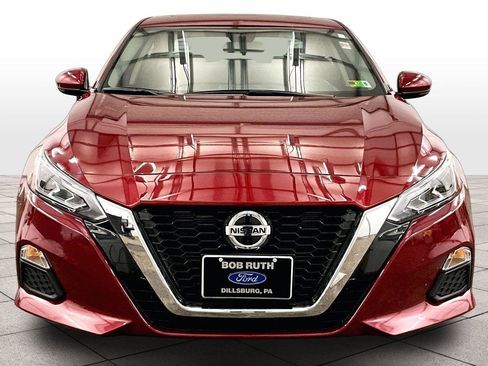 Used 2021 Nissan Altima 2.5 SV w/ SV Premium Package image 3