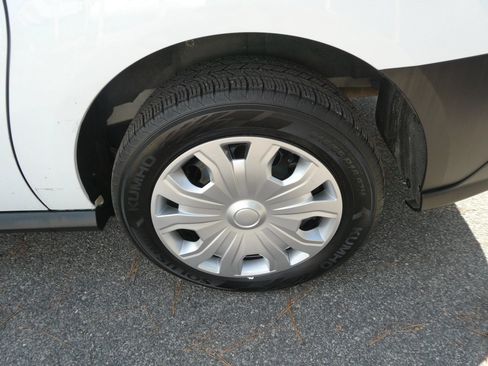 Used 2020 Ford Transit Connect XL FWD image 33