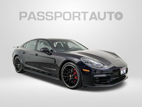 Used 2021 Porsche Panamera GTS image 8