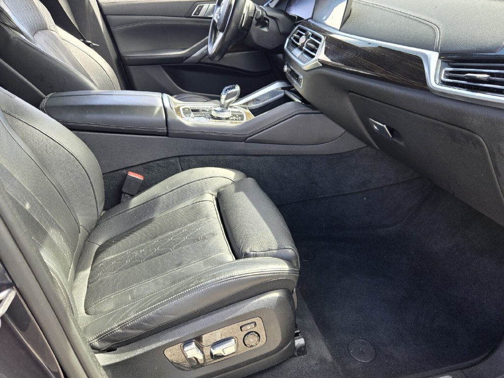 Used 2021 BMW X6 sDrive40i w/ Executive Package RWD image 15
