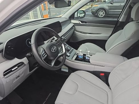 Used 2025 Hyundai Palisade SEL FWD image 8