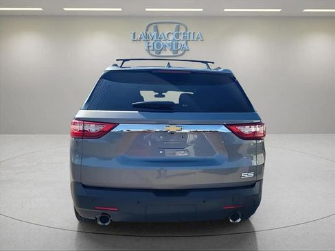 Used 2019 Chevrolet Traverse LT w/ LPO, Floor Liner Package AWD/4WD image 4