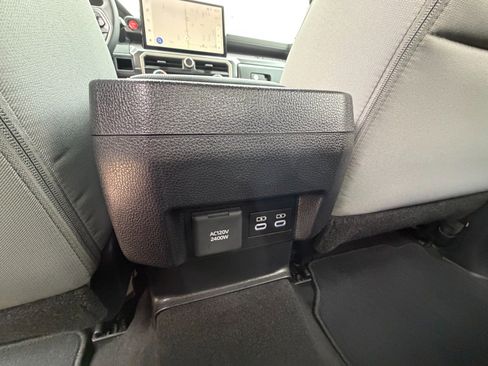 Used 2025 Toyota Tacoma TRD Off-Road image 27