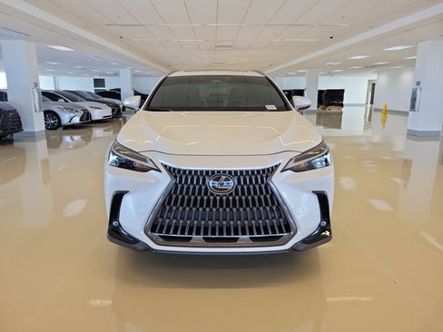 Certified 2024 Lexus NX 350 AWD image 3