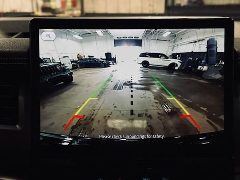 Used 2024 Ford Expedition Max XLT image 41