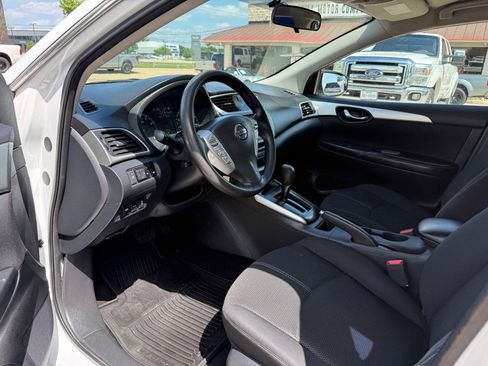 Used 2017 Nissan Sentra S w/ S Style Package image 12