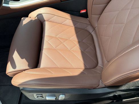 Used 2023 BMW X5 xDrive40i w/ M Sport Package AWD/4WD image 14