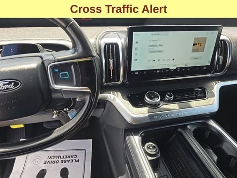 Used 2025 Ford Expedition Tremor AWD/4WD image 13
