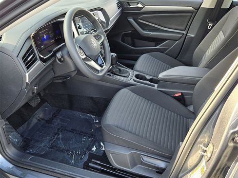 Used 2022 Volkswagen Jetta S image 11