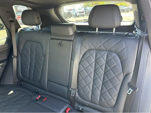Used 2024 BMW X5 sDrive40i w/ Premium Package RWD image 4