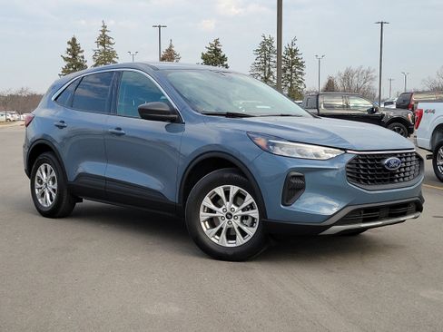 Used 2023 Ford Escape Active image 34