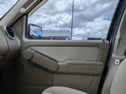 Used 2008 Ford Explorer Sport Trac XLT RWD image 18
