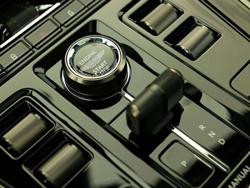 New 2026 Aston Martin DBX 707 image 34