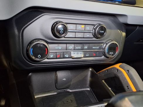Used 2021 Ford Bronco Badlands AWD/4WD image 8
