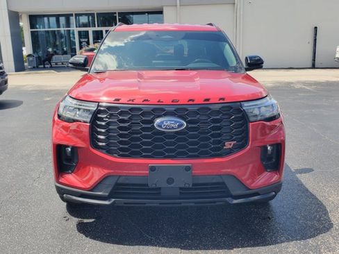 Certified 2025 Ford Explorer ST RWD image 2