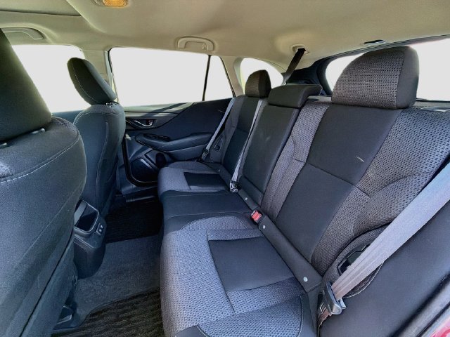 Used 2021 Subaru Outback Premium AWD/4WD image 17