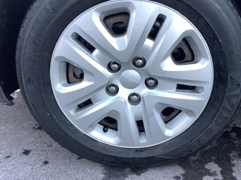 Used 2019 Dodge Grand Caravan SE image 9