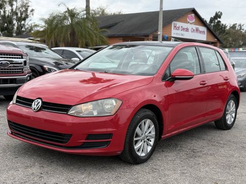 Used 2015 Volkswagen Golf S FWD image 2