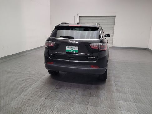 Used 2022 Jeep Compass Latitude AWD/4WD image 7