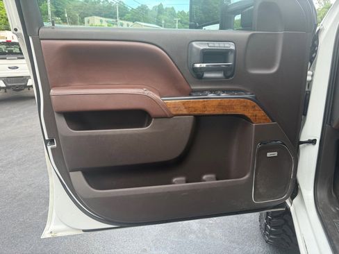 Used 2015 Chevrolet Silverado 2500 High Country w/ Duramax Plus Package AWD/4WD image 29