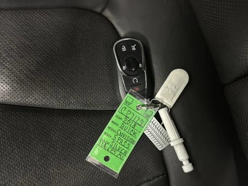 Used 2018 Buick Envision Essence AWD/4WD image 30
