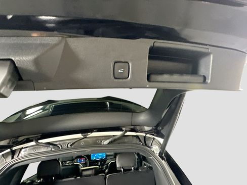 Used 2024 Ford Escape ST-Line w/ Tech Pack #1 FWD image 29
