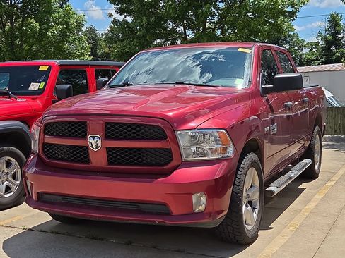 Used 2015 RAM 1500 Express AWD/4WD image 2