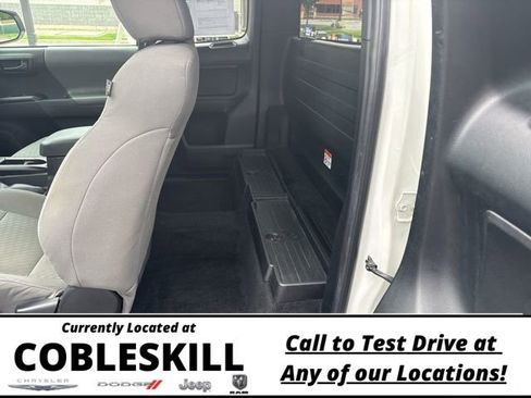 Used 2022 Toyota Tacoma 4x4 Access Cab image 9
