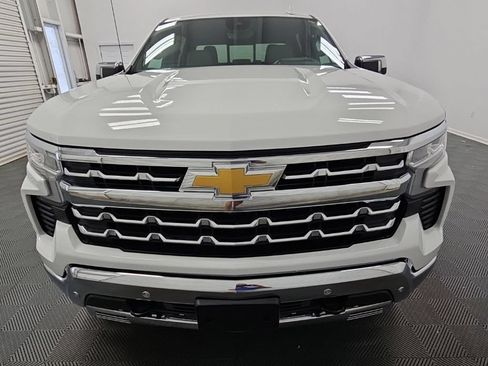 Certified 2024 Chevrolet Silverado 1500 LTZ AWD/4WD image 4