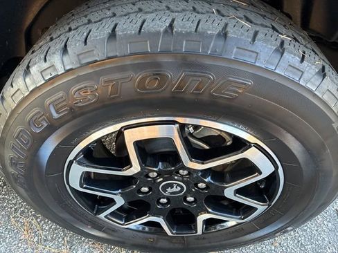 Used 2023 Ford Bronco Outer Banks image 12